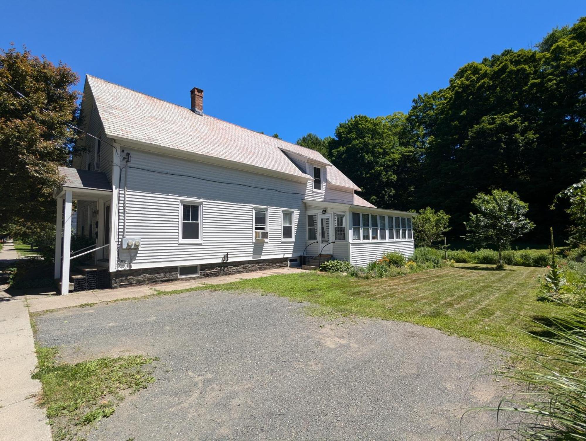 Blooming Inn Shelburne Falls Exterior foto